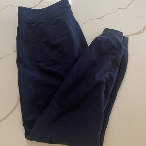 FIGS zamora joggers in navy!